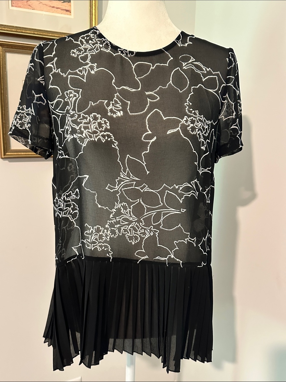 NWOT- Kensie Black Floral High -Low Sheer Top with Pleated Hem